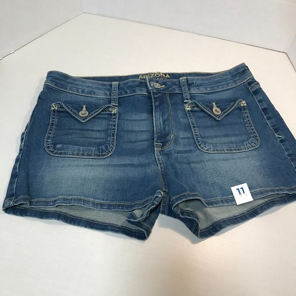 Boyfriend Arizona Jean Co Retro look Jean Short - Womans Sz 11 - NWT - Picture 5 of 7